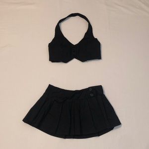 Fashion Magazine Medium striped pleated skirt/skort set with silky tie back top